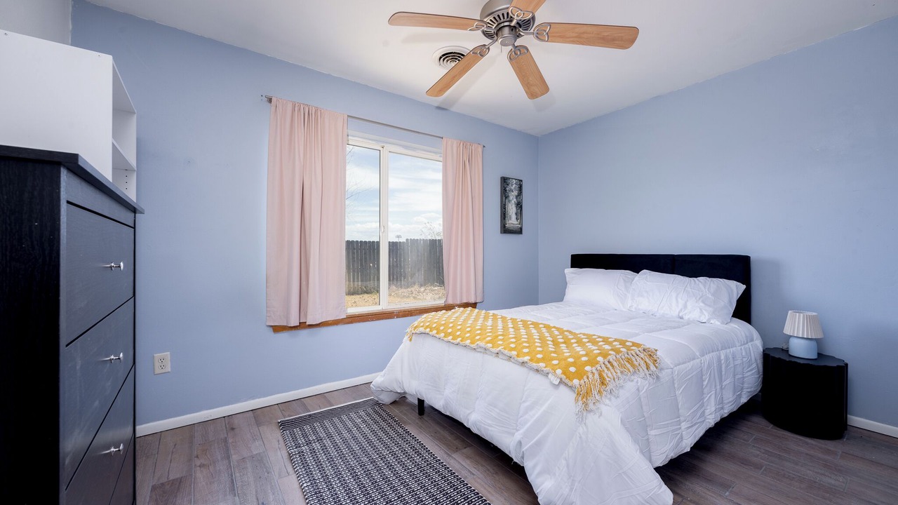 Photo of Bedroom in Aztec