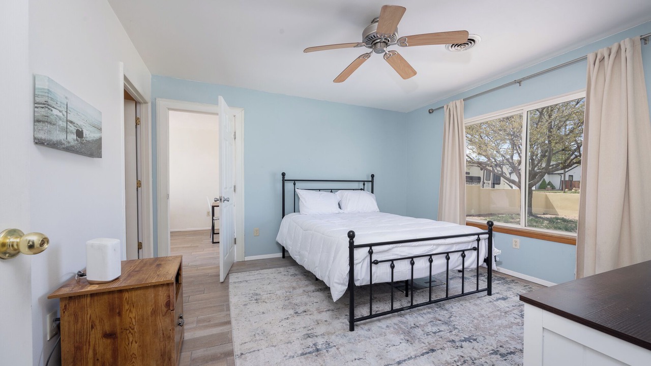 Photo of Bedroom in Aztec