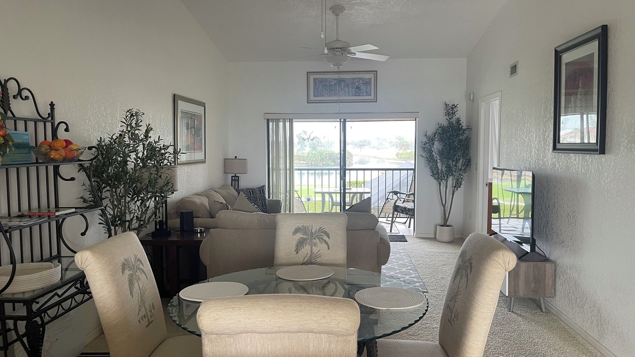 Photo of Livingroom in Deep Creek