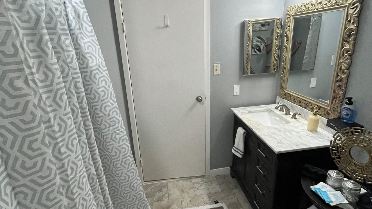 Photo of Bathroom in Lake Jackson