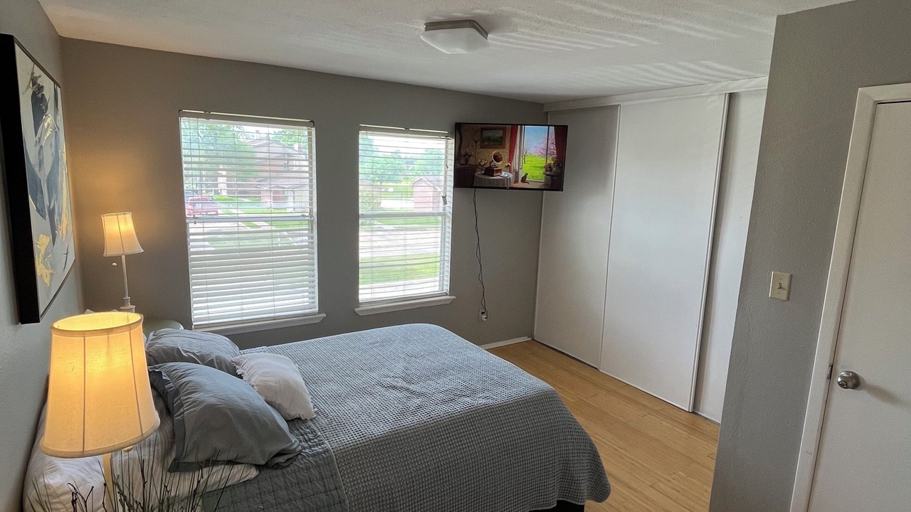 Photo of Bedroom in Lake Jackson