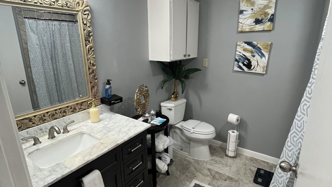 Photo of Bathroom in Lake Jackson