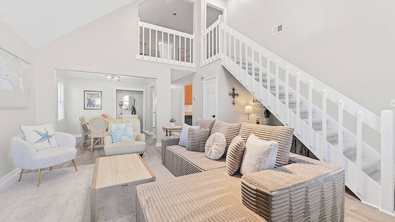 Photo of Livingroom in Norfolk - Virginia Beach