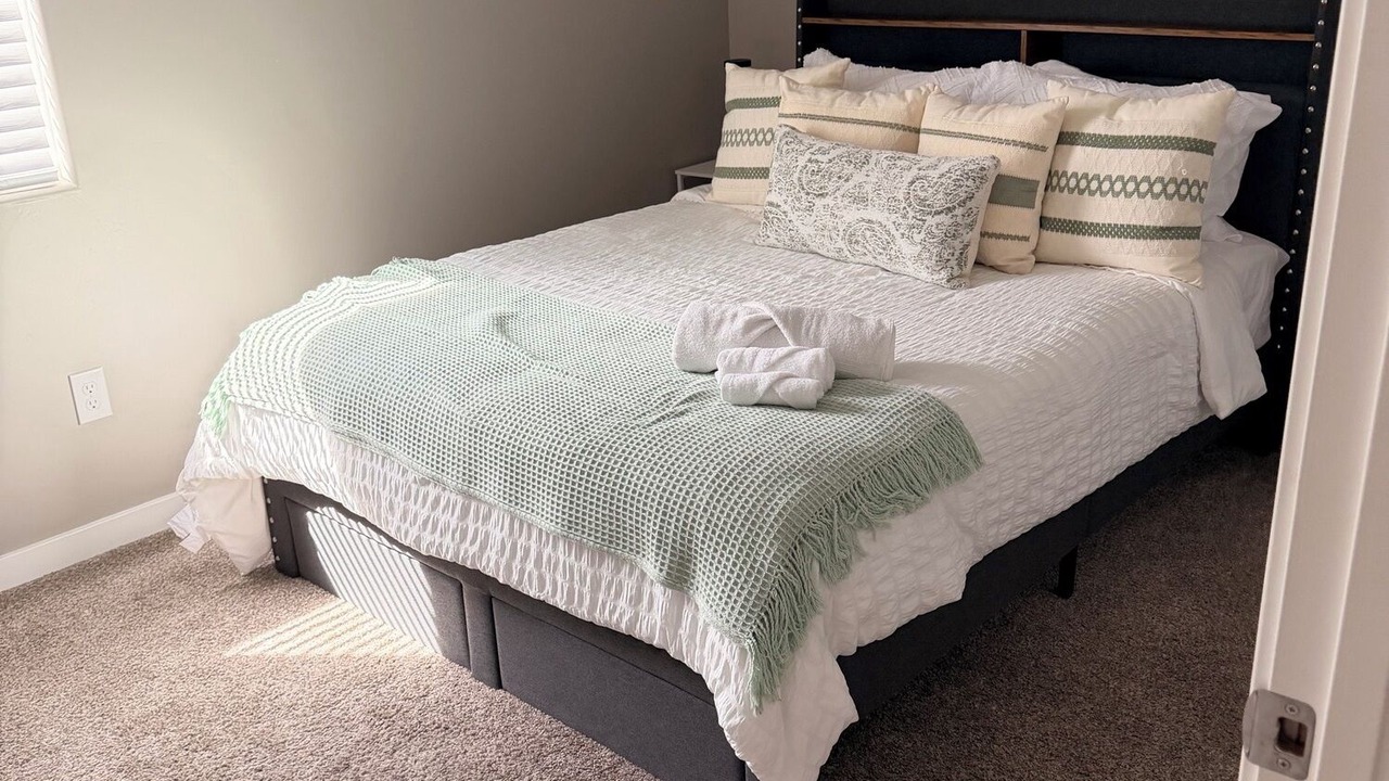 Photo of Bedroom in Delta