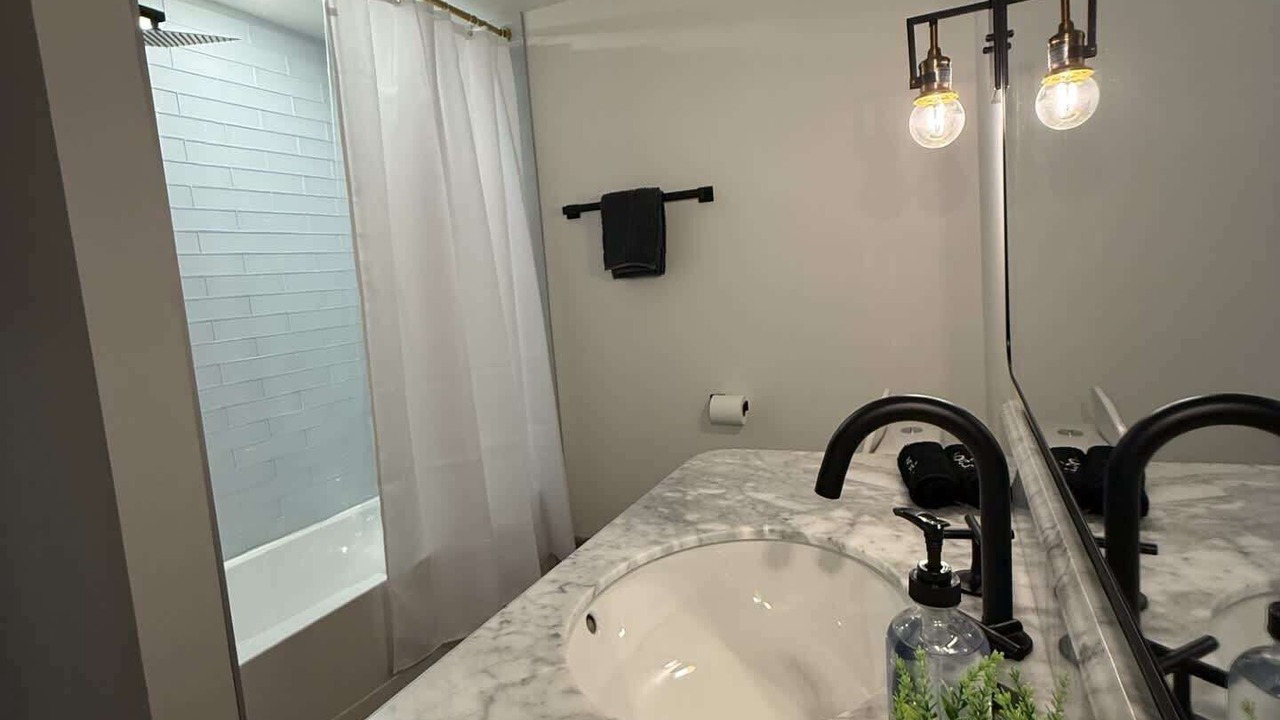 Photo of Bathroom in Parker Lane