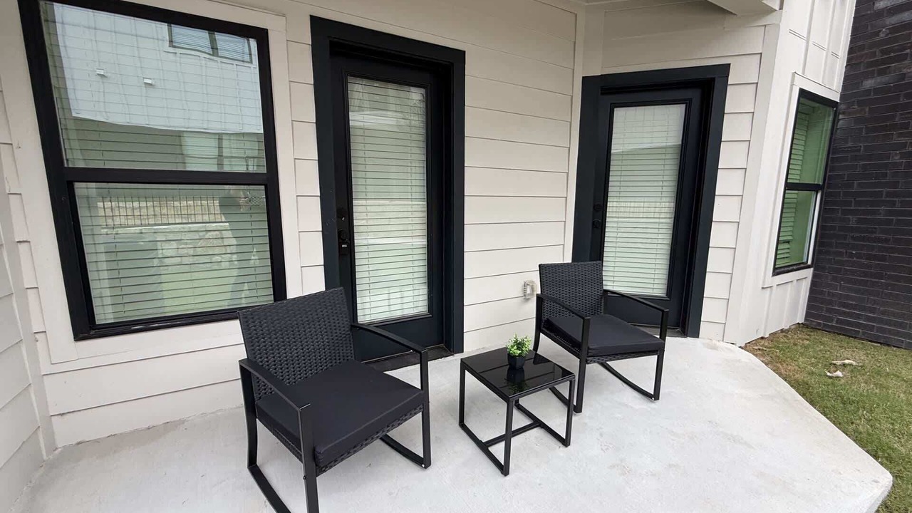 Photo of Patio Balcony in Parker Lane