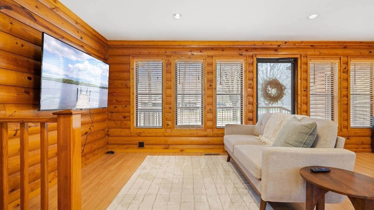 Photo of Livingroom in Benton