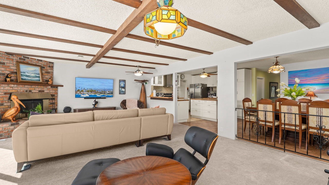 Photo of Livingroom in Rancho Penasquitos