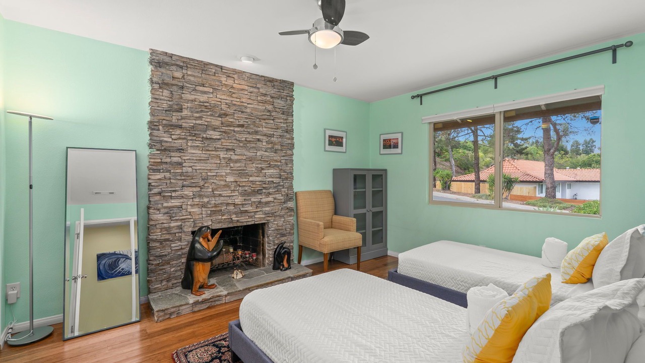 Photo of Livingroom in Rancho Penasquitos