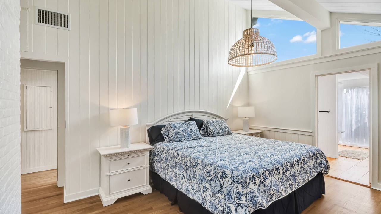 Photo of Bedroom in Quogue