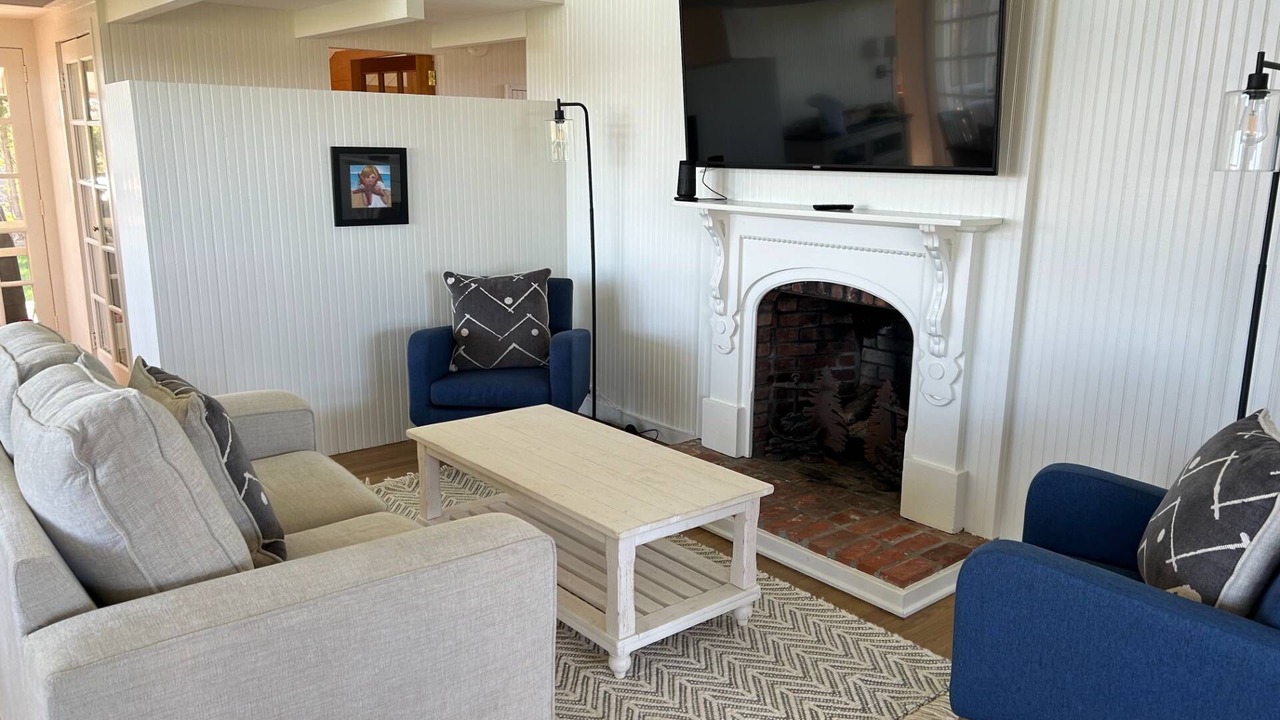 Photo of Livingroom in Quogue
