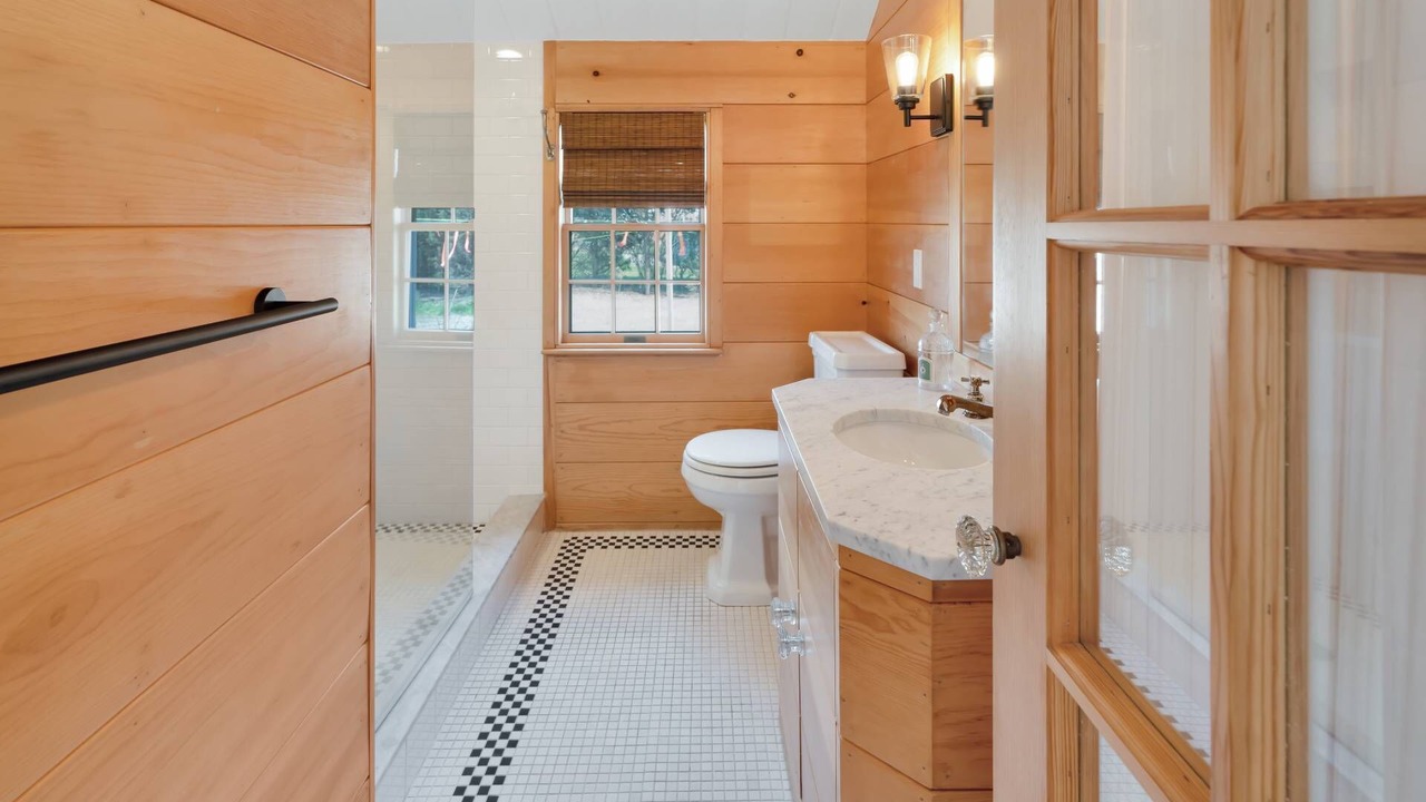 Photo of Bathroom in Quogue