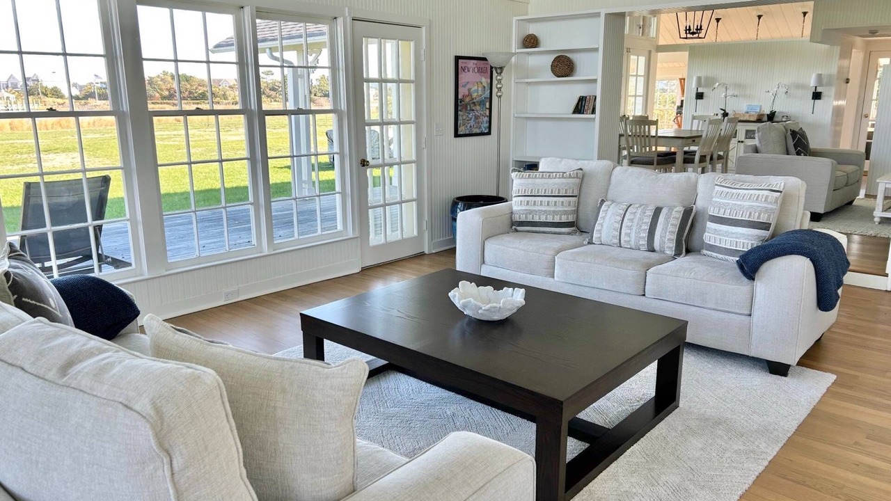 Photo of Livingroom in Quogue
