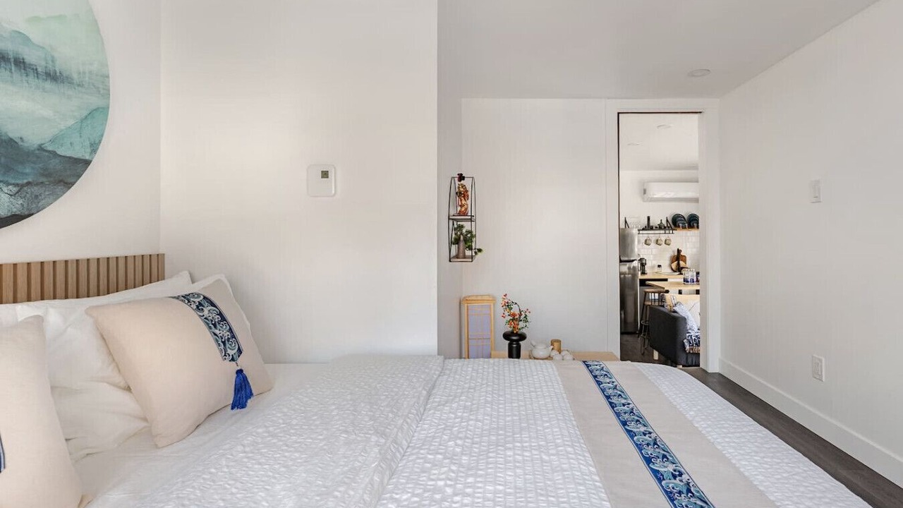 Photo of Bedroom in Plateau Mont Royal