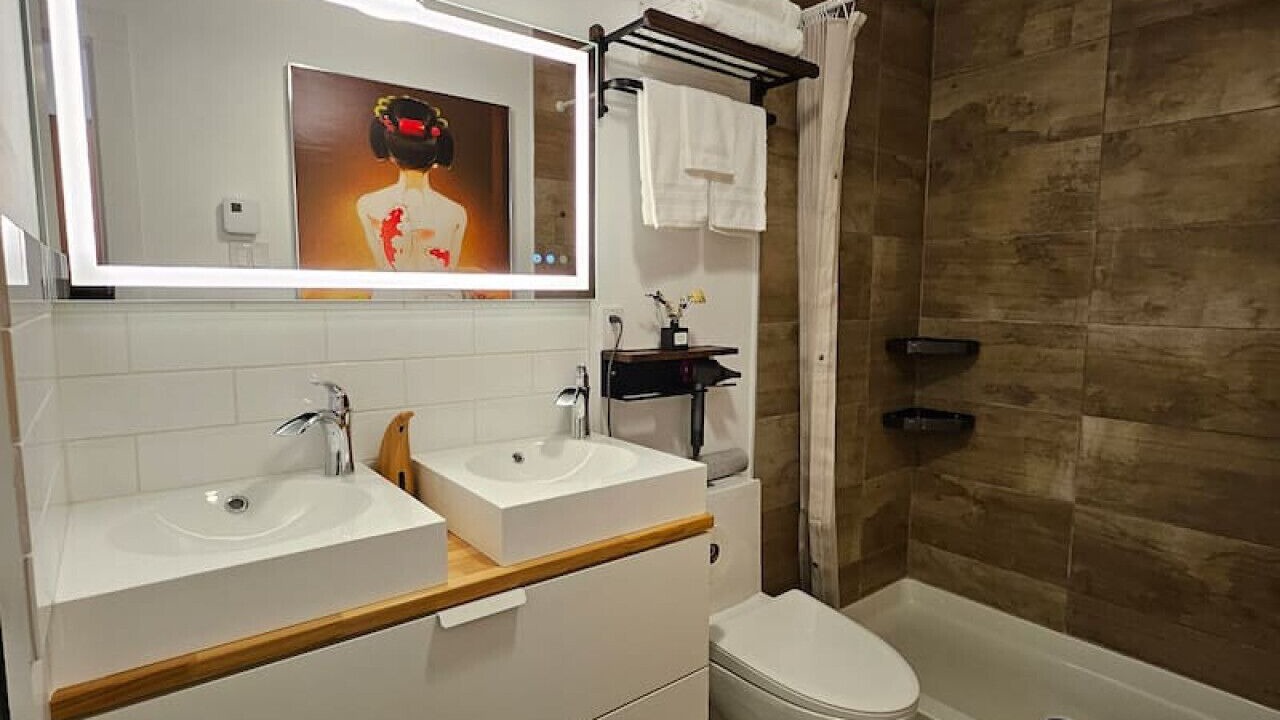 Photo of Bathroom in Plateau Mont Royal