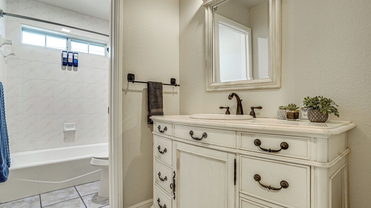 Photo of Bathroom in Willow Park