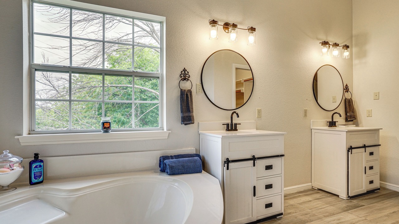 Photo of Bathroom in Willow Park