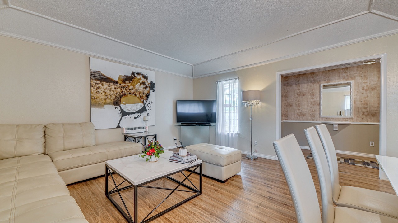 Photo of Livingroom in Northwest Dallas