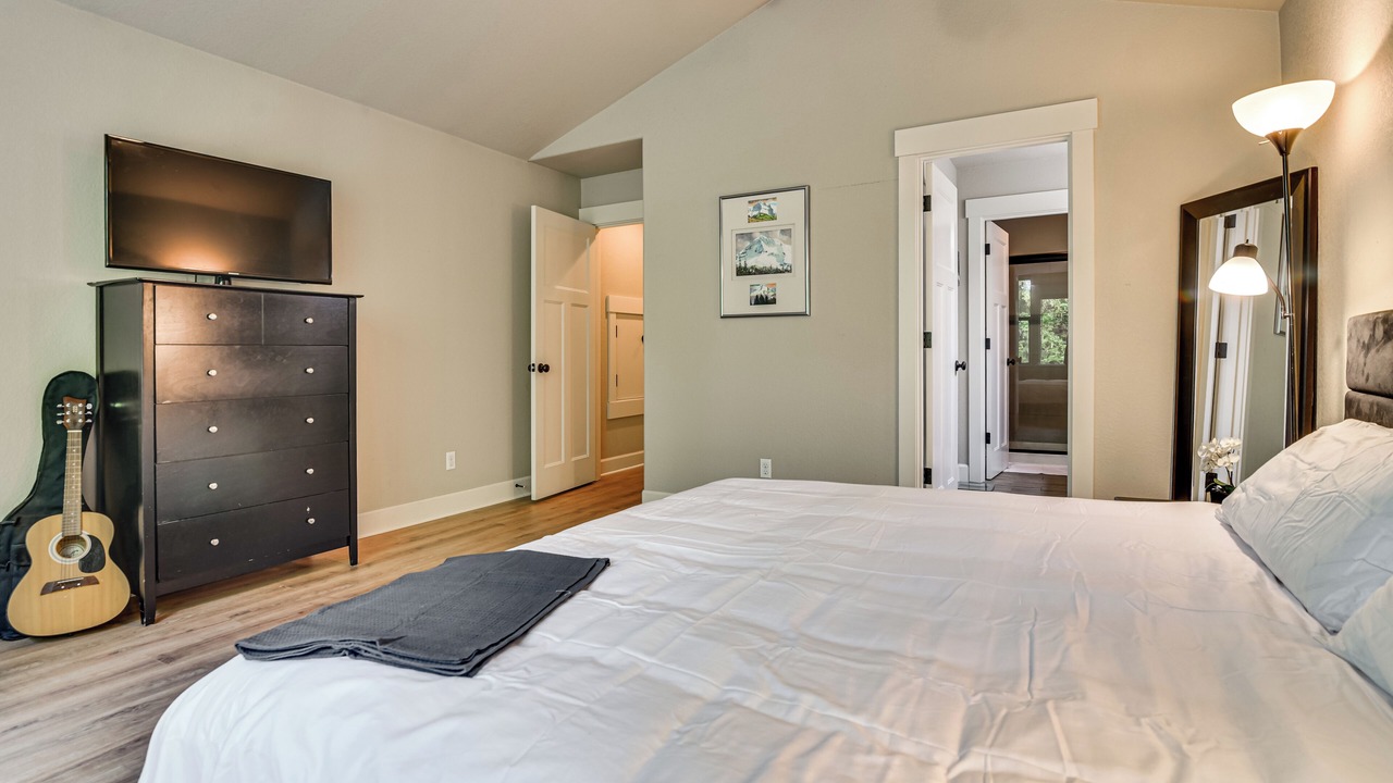 Photo of Bedroom in Sandy