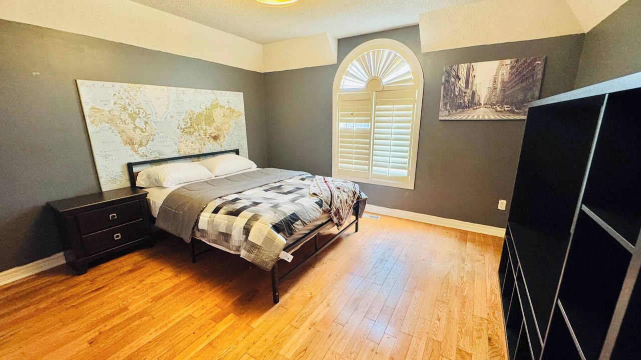 Photo of Bedroom in Churchill Meadows