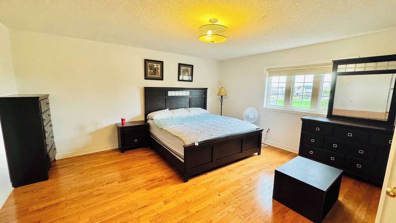 Photo of Bedroom in Churchill Meadows
