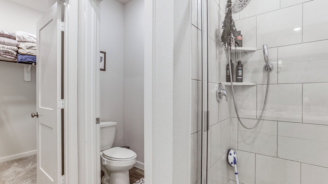 Photo of Bathroom in Porter