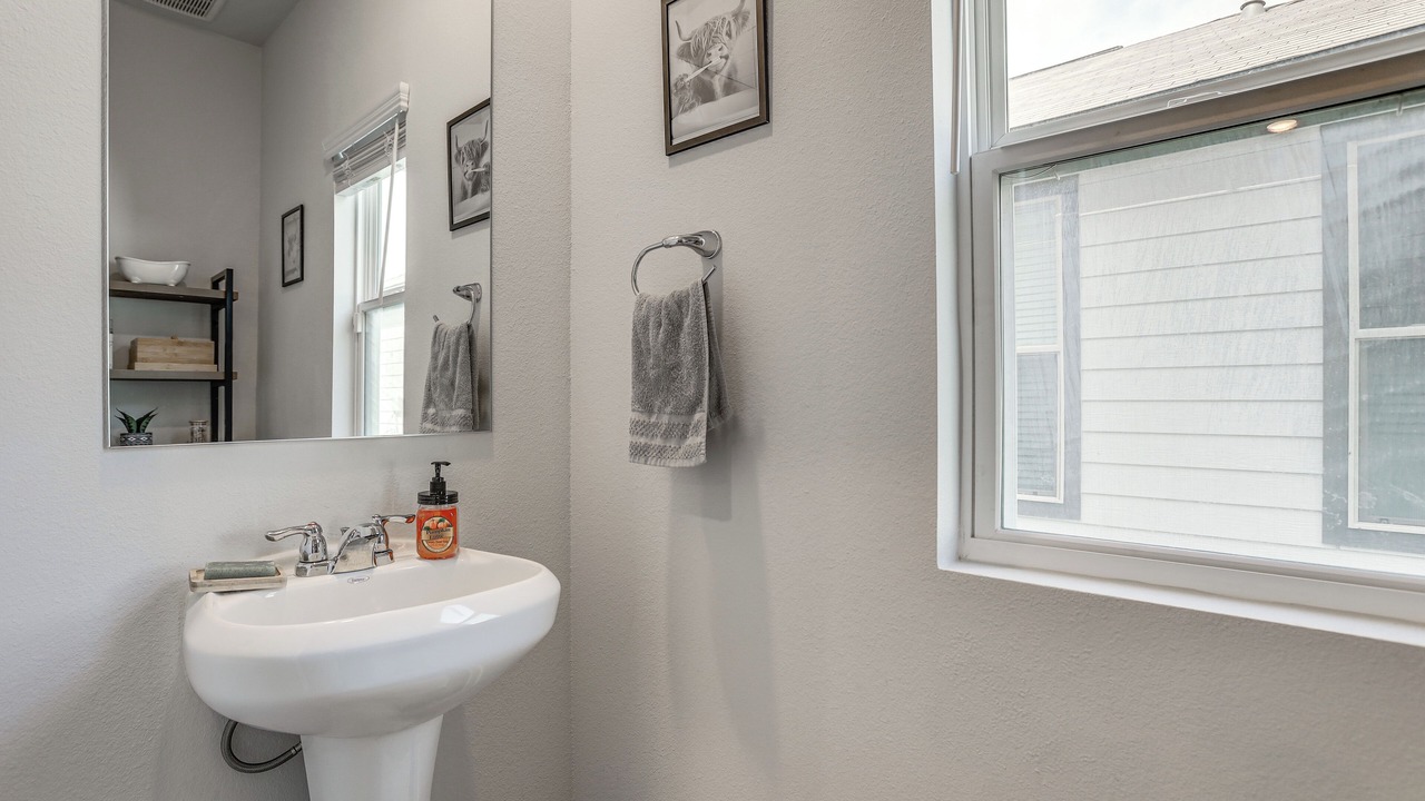 Photo of Bathroom in Porter