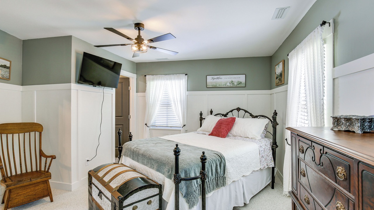 Photo of Bedroom in Augusta