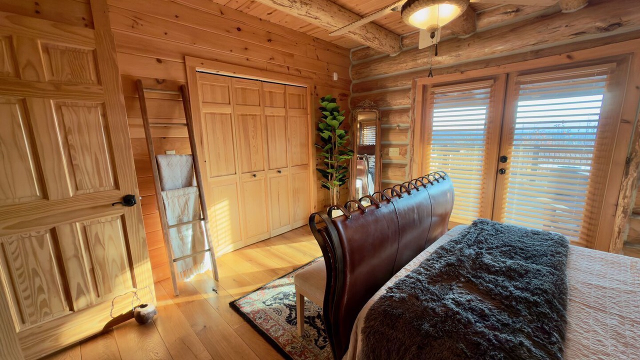 Photo of Bedroom in Ridges Over the Lake