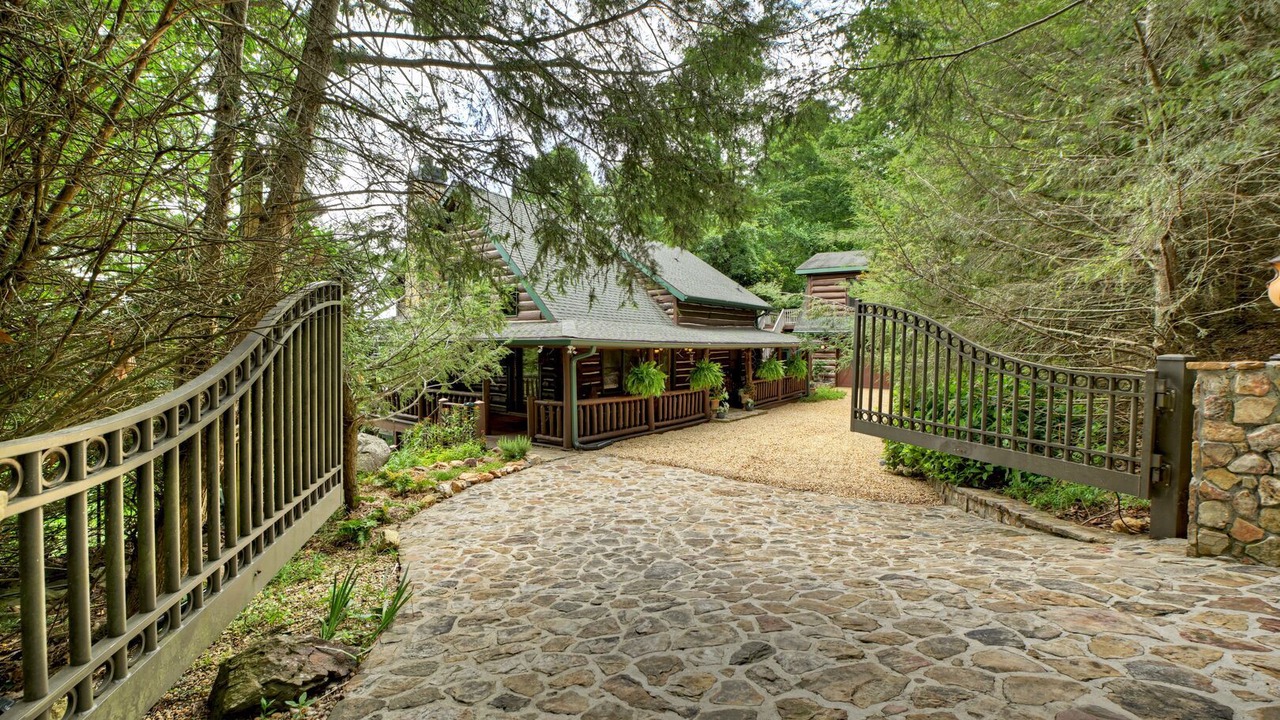 Photo of Outdoor in Ridges Over the Lake