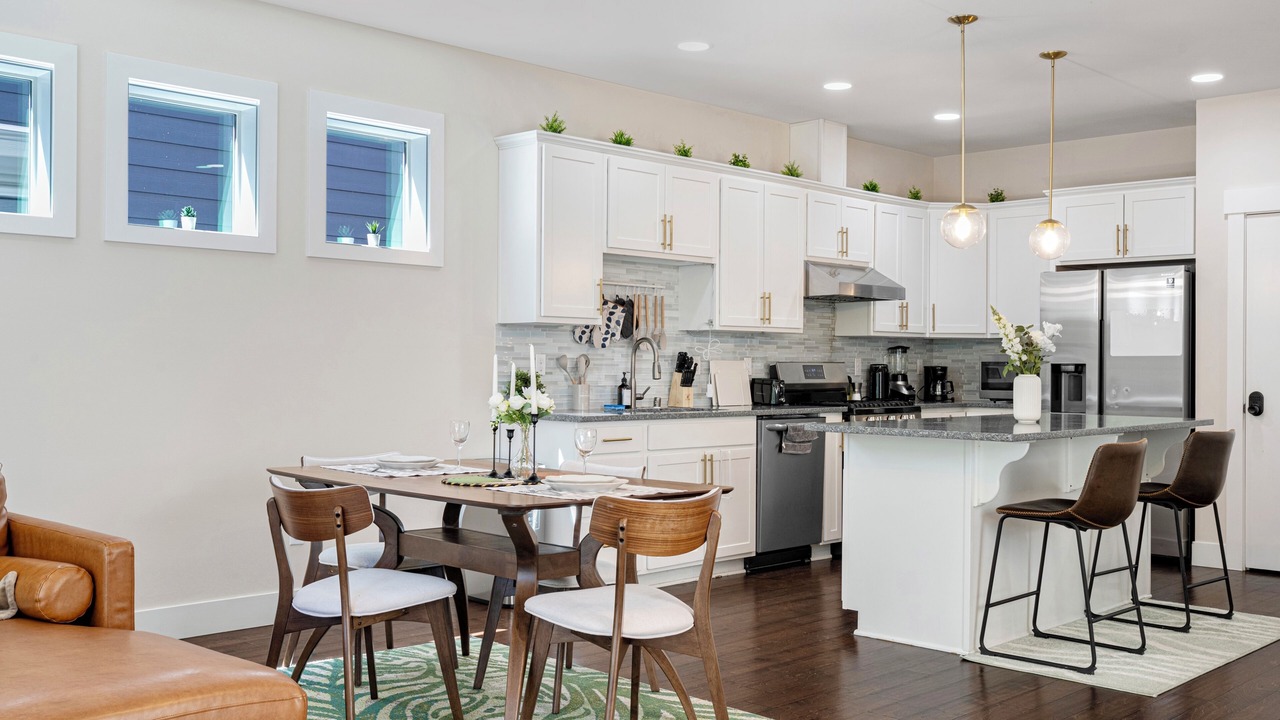 Photo of Kitchen in White Center
