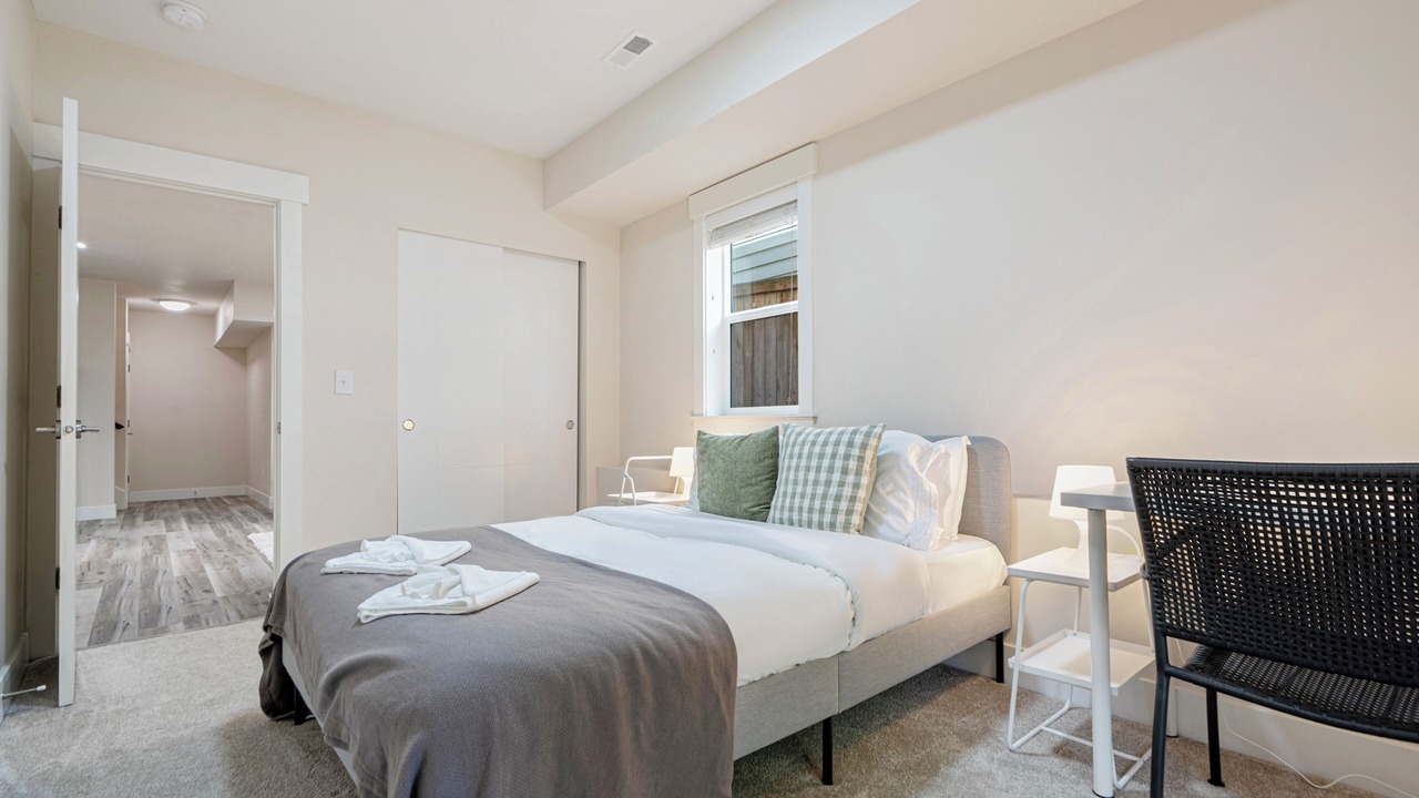 Photo of Bedroom in White Center