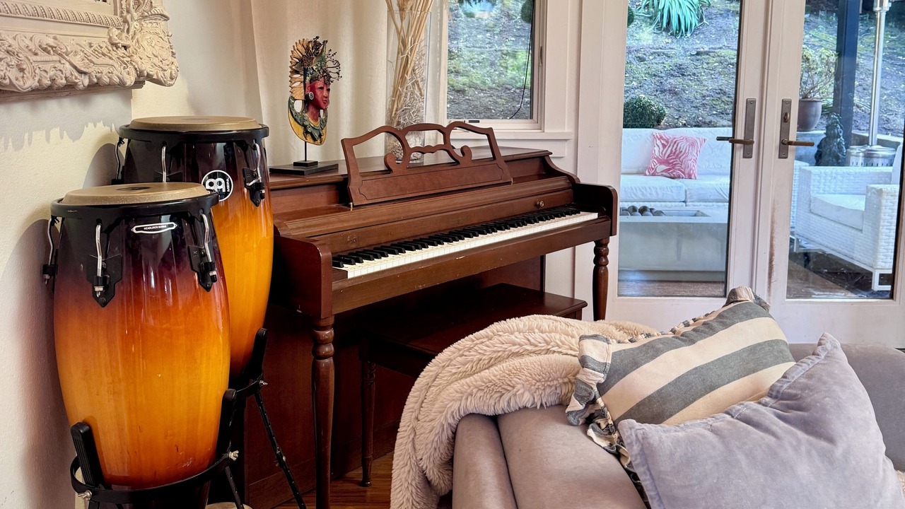 Photo of Livingroom in Saranap