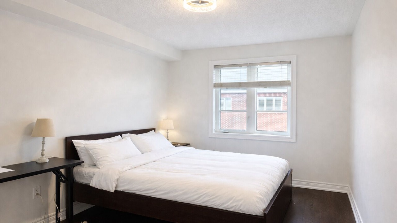 Photo of Bedroom in Richmond Hill