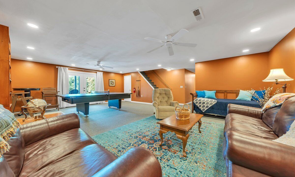Photo of Livingroom in Goodview