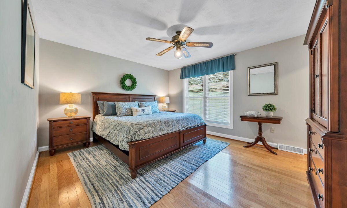Photo of Bedroom in Goodview