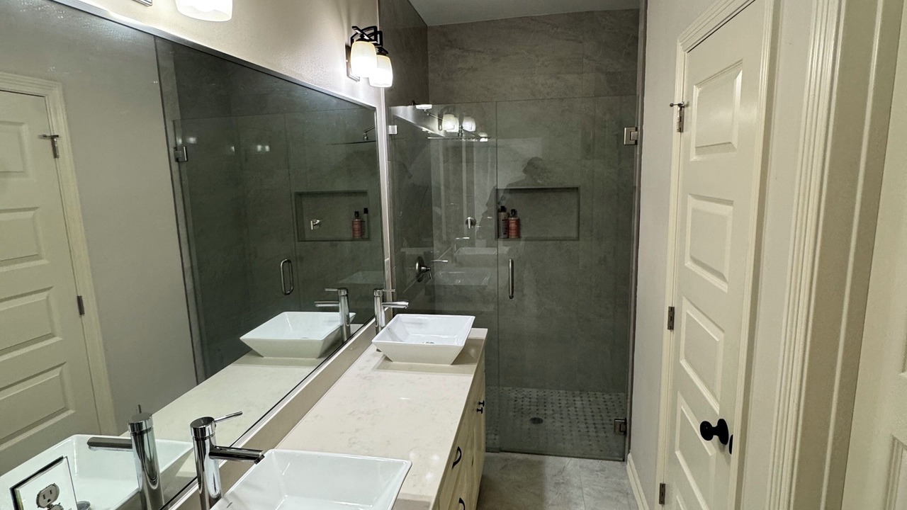 Photo of Bathroom in Brownsville