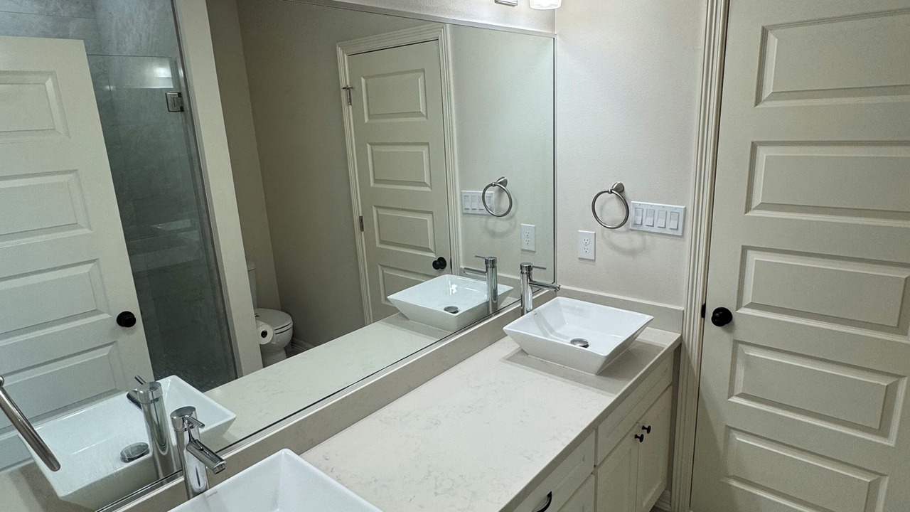 Photo of Bathroom in Brownsville