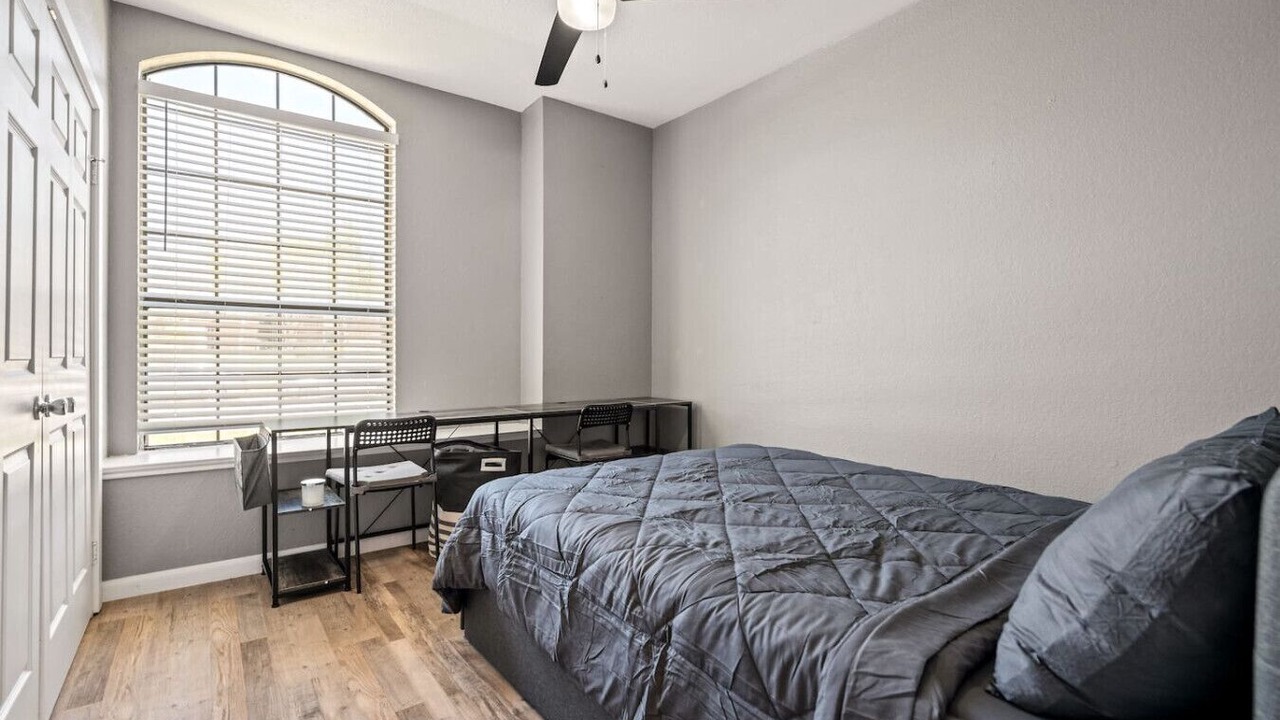 Photo of Bedroom in Northeast Carrollton