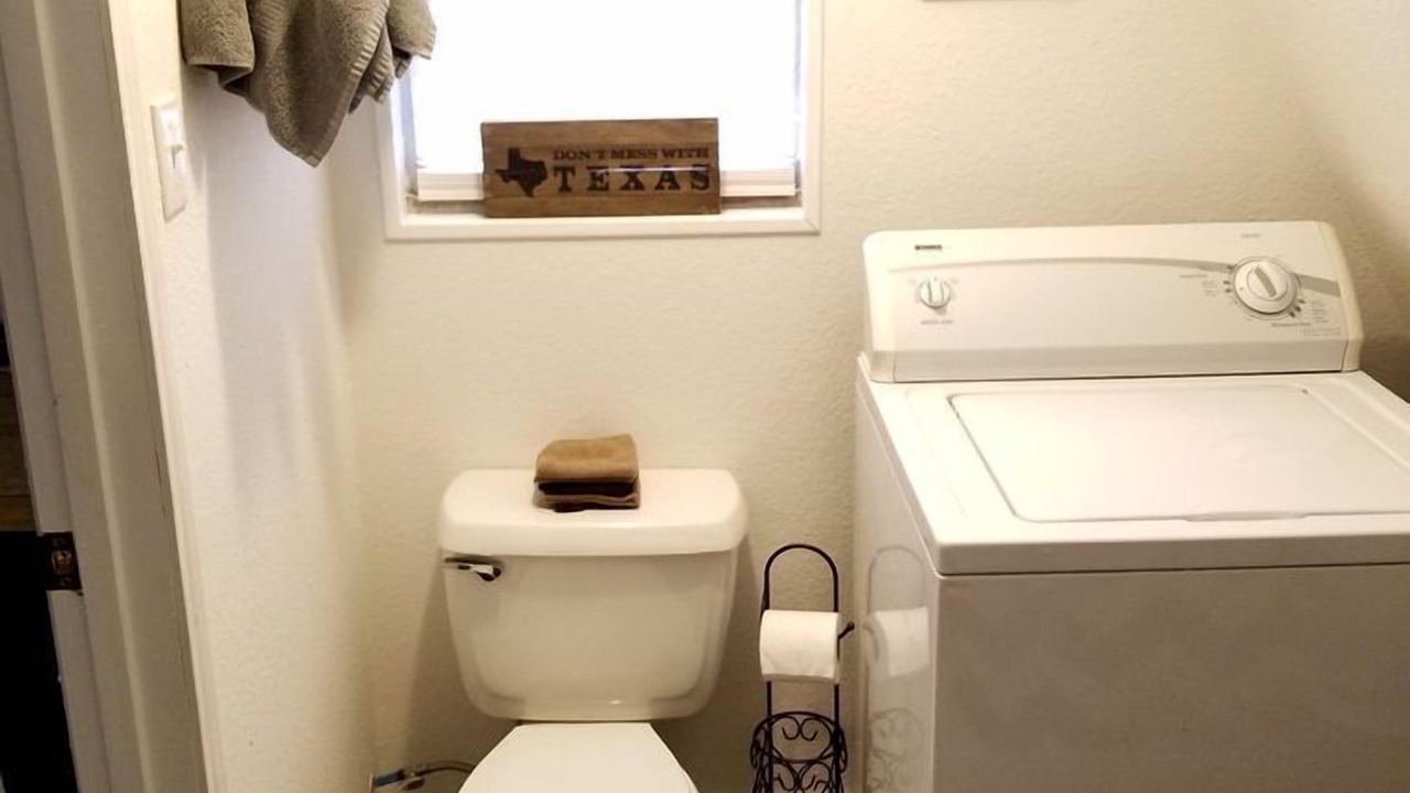 Photo of Bathroom in Cisco
