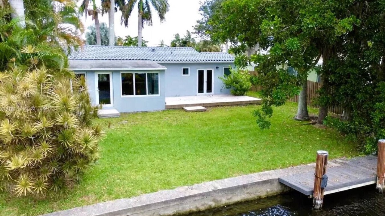 Photo of Outdoor in Citrus Isles