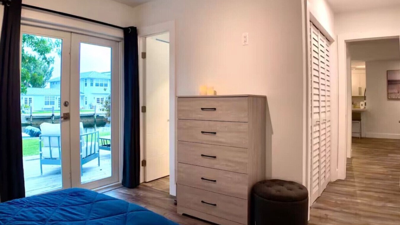 Photo of Bedroom in Citrus Isles