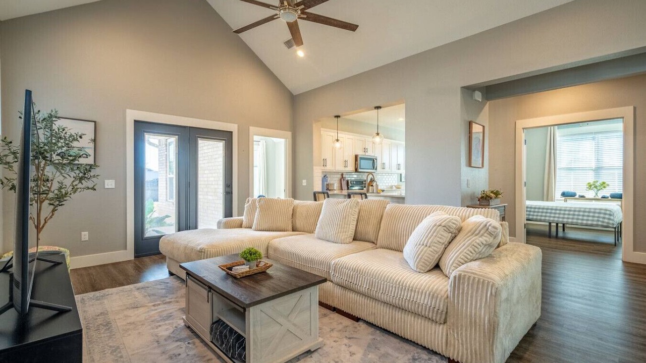 Photo of Livingroom in Calera