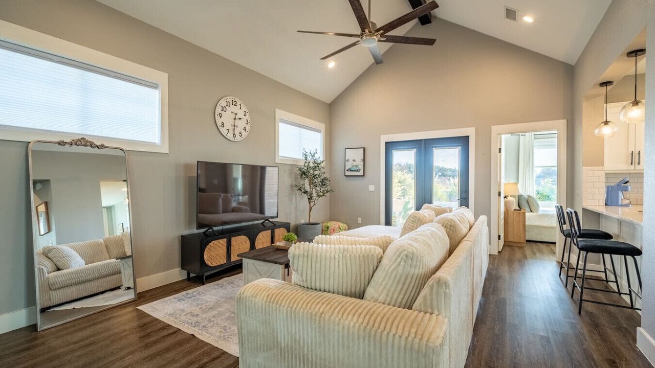 Photo of Livingroom in Calera