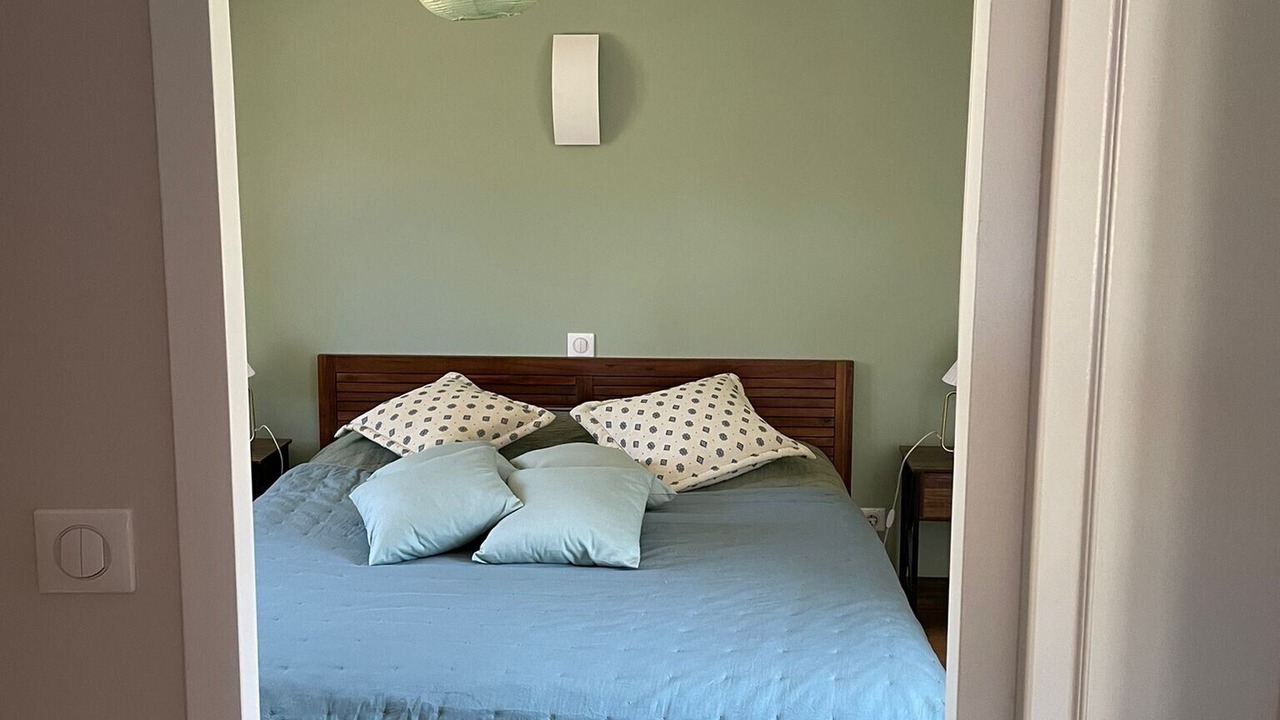 Photo of Bedroom in Laps