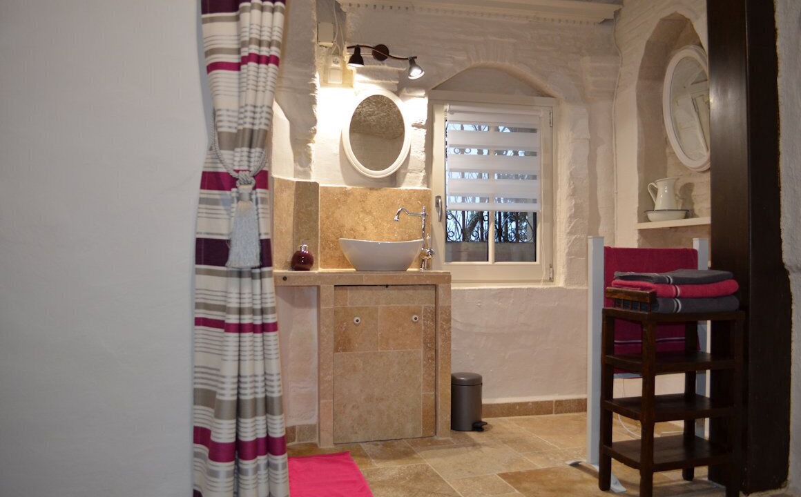 Photo of Bathroom in Vouvray
