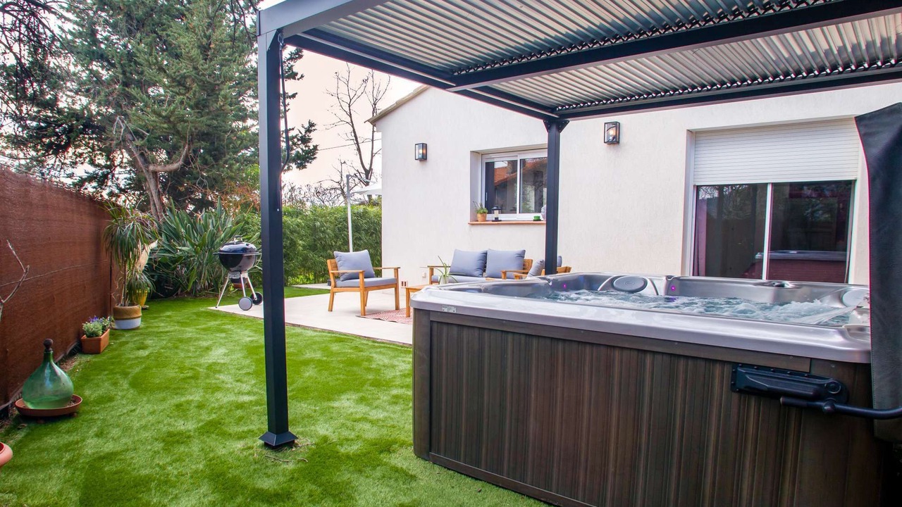 Photo of Patio Balcony in La Valette-du-Var