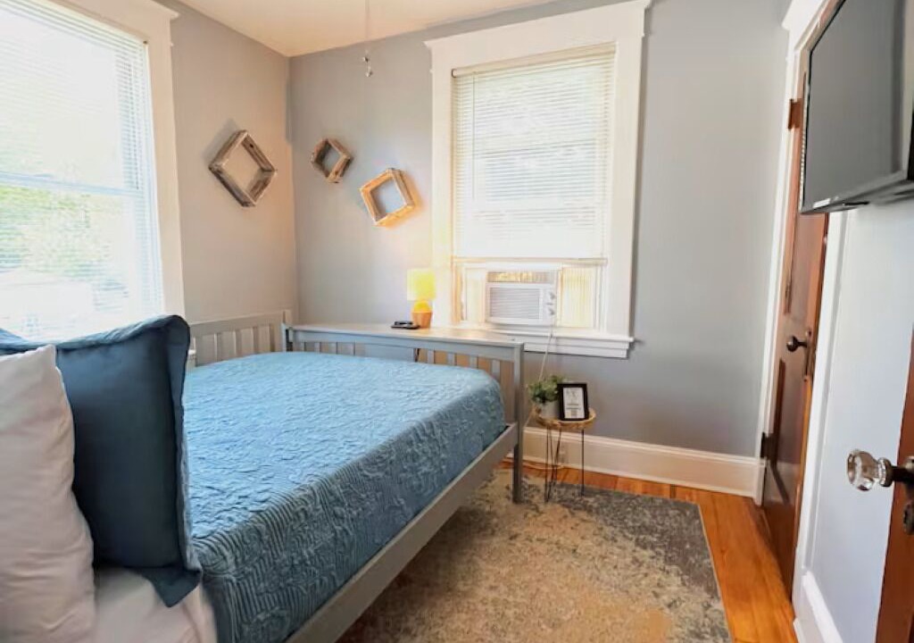 Photo of Bedroom in Lauraville