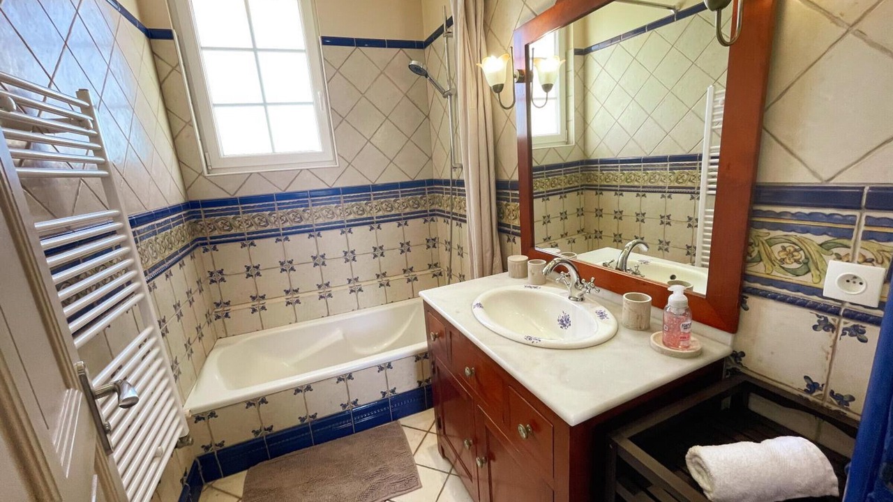 Photo of Bathroom in Parcay-sur-Vienne