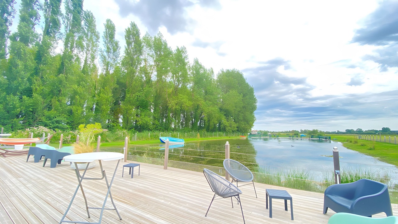 Photo of Outdoor in Saint-Quentin-en-Tourmont